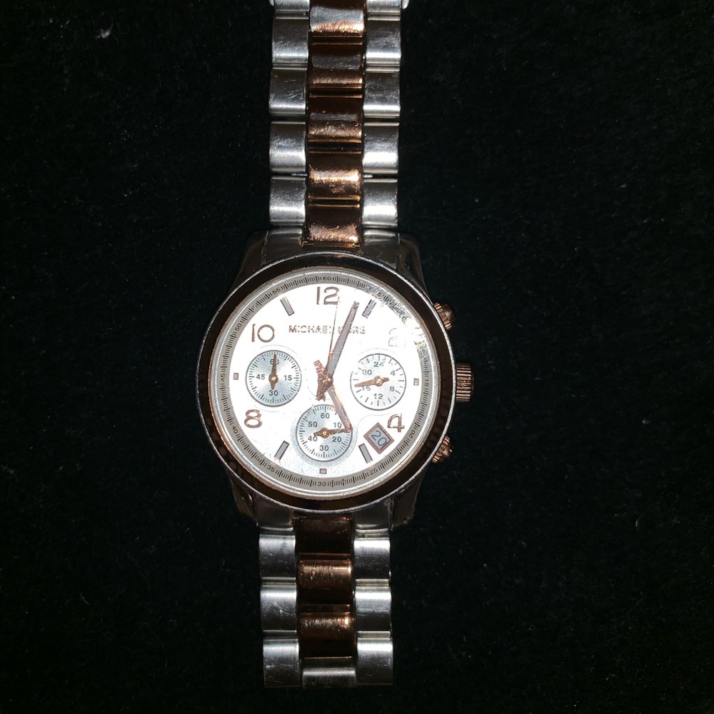 💯 AUTHENTIC MICHAEL KORS WATCH 💯